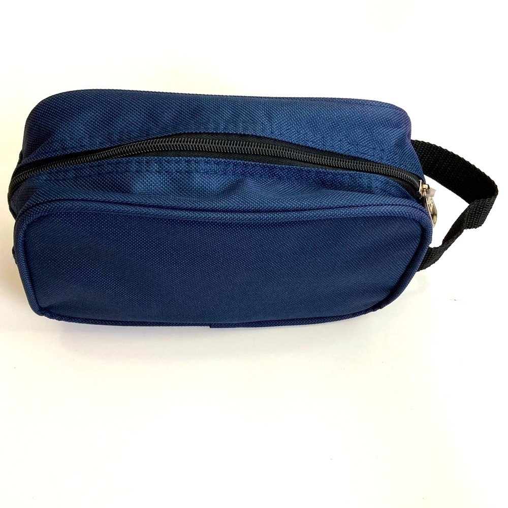 NWOT CHAPS Navy Blue Travel Toiletry Cosmetic Bag Case w/ Webbed Handle & Zipper